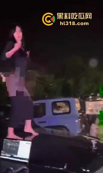 一杯柠檬茶就能细看G杯大奶，小姐姐纯手工猛打，其实我一直喜欢喝柠檬茶，什么大不大奶的无所谓！  第4张