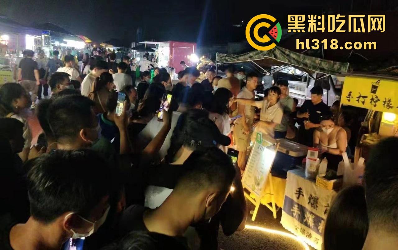 一杯柠檬茶就能细看G杯大奶，小姐姐纯手工猛打，其实我一直喜欢喝柠檬茶，什么大不大奶的无所谓！  第12张