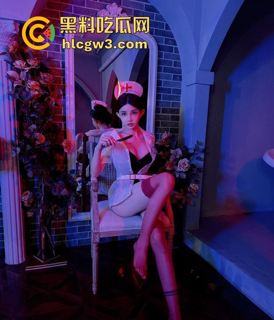 上海极品TS『刘依依』美到让直男怀疑人生 这颜值炸裂打破次元壁 上半身绝杀 你敢认是TS吗？  第6张