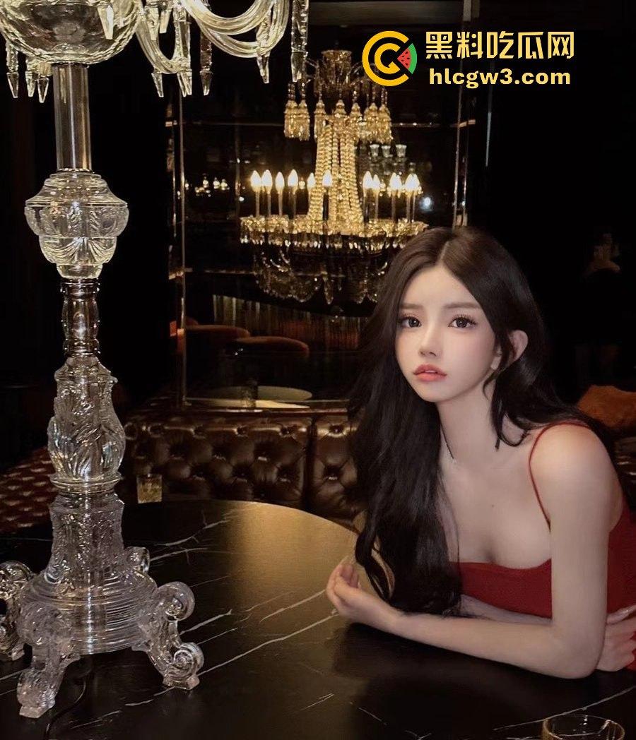 上海极品TS『刘依依』美到让直男怀疑人生 这颜值炸裂打破次元壁 上半身绝杀 你敢认是TS吗？  第13张