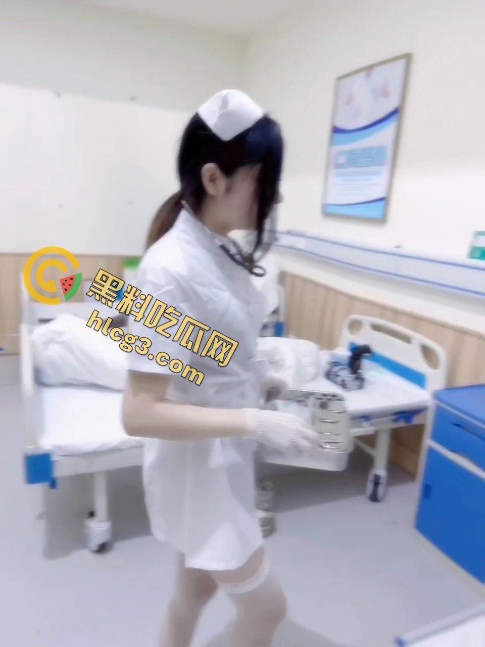 反差小护士互舔扣穴，巨乳丰满诱人黑料配高跟引爆视觉盛宴  第1张