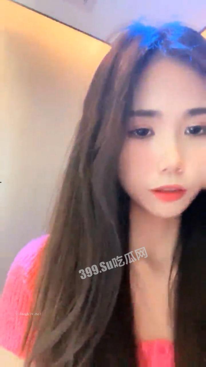 激情一夜 户外真实！安徽黄播女神肤白貌美 偷偷在 KTV 卫生间发骚自慰直播  第1张