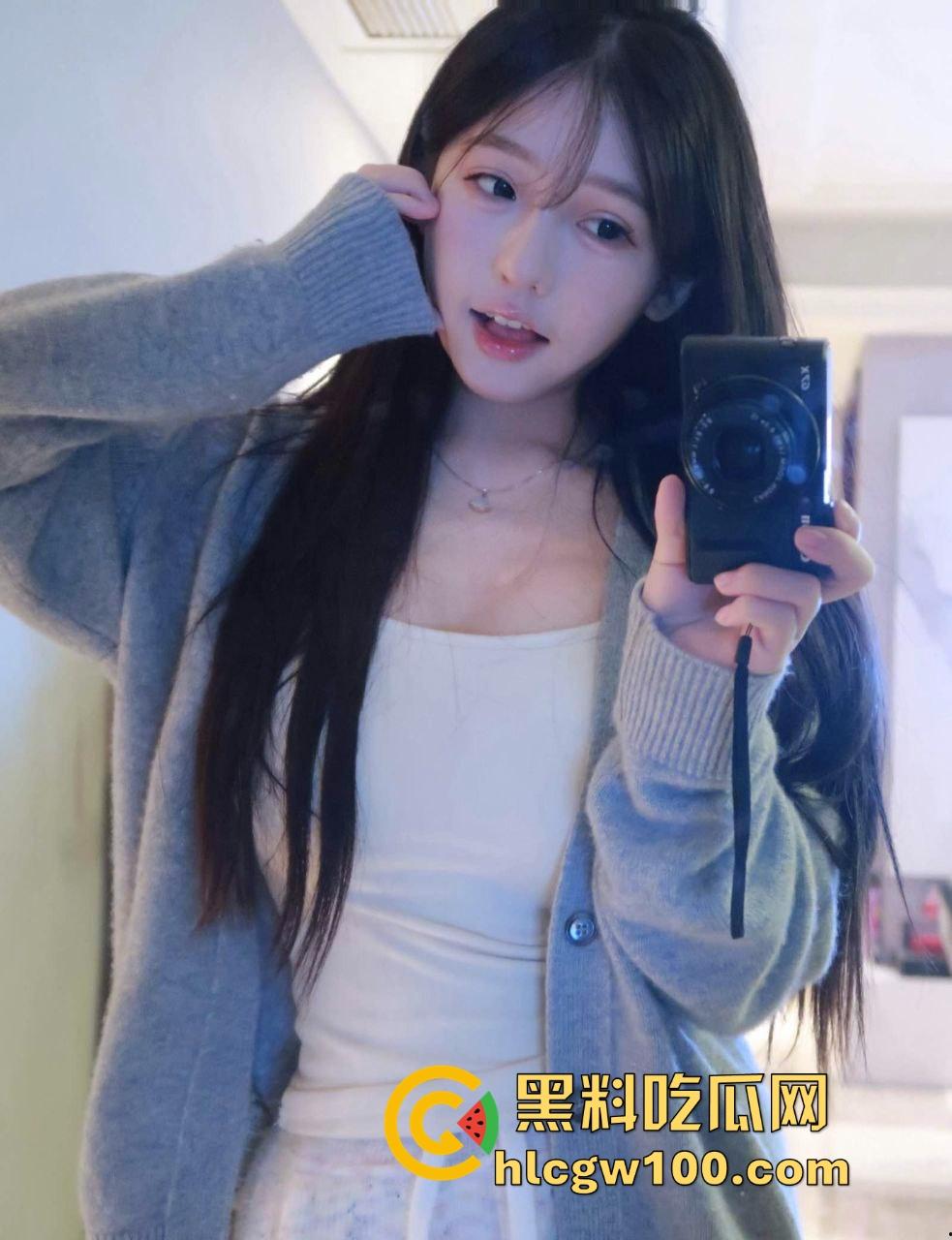 白袜萝莉被大神带进酒店彻底调教，藤条抽到逼红屁肿， 无套爆操射满嫩穴，舔鸡巴展现母狗觉醒！  第5张