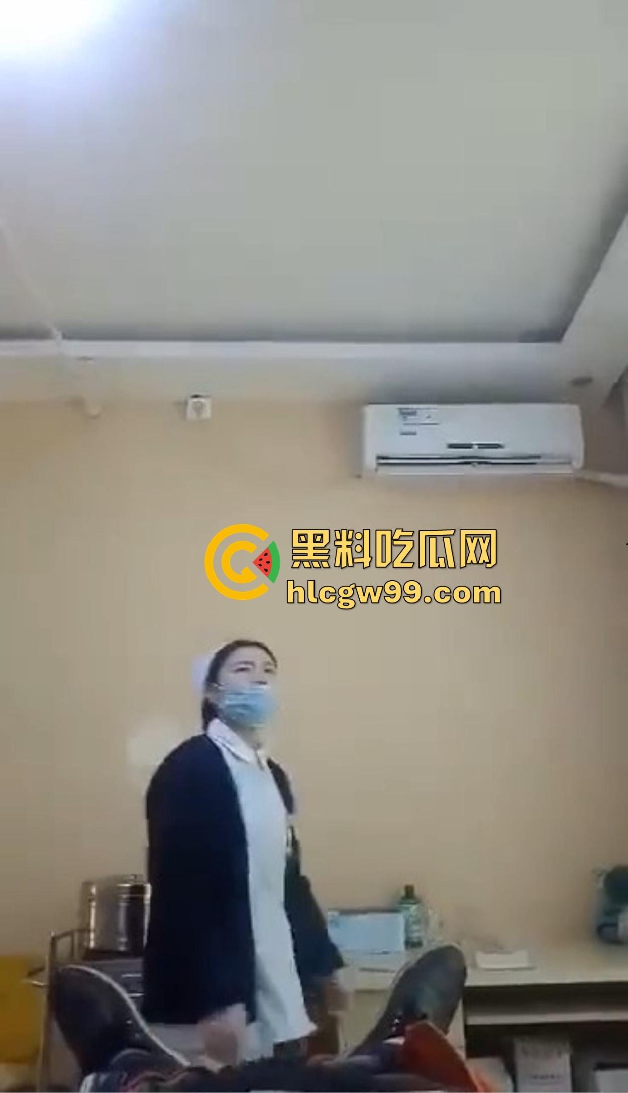 剃毛包扎变硬了？男科医院小护士手法太温柔，患者鸡巴直接顶起越摸越硬，她一句话直接把患者整破防！  第5张