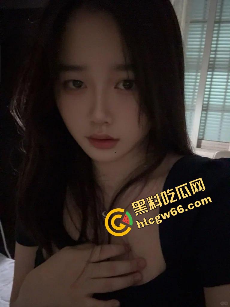 夫妻私拍片泄漏口交操逼玩法骚，跪舔开干爆操狂插浪叫喷水，老夫老妻玩得比援交还骚！  第2张