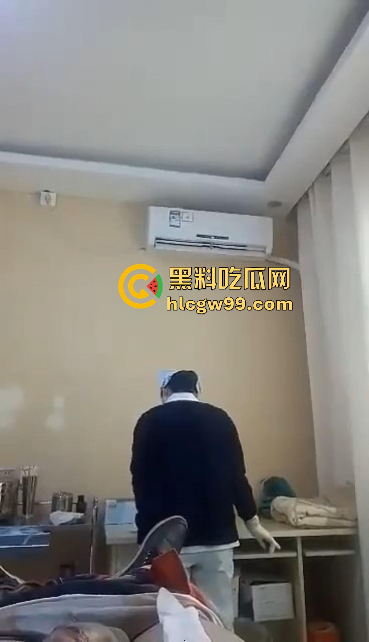 剃毛包扎变硬了？男科医院小护士手法太温柔，患者鸡巴直接顶起越摸越硬，她一句话直接把患者整破防！  第8张