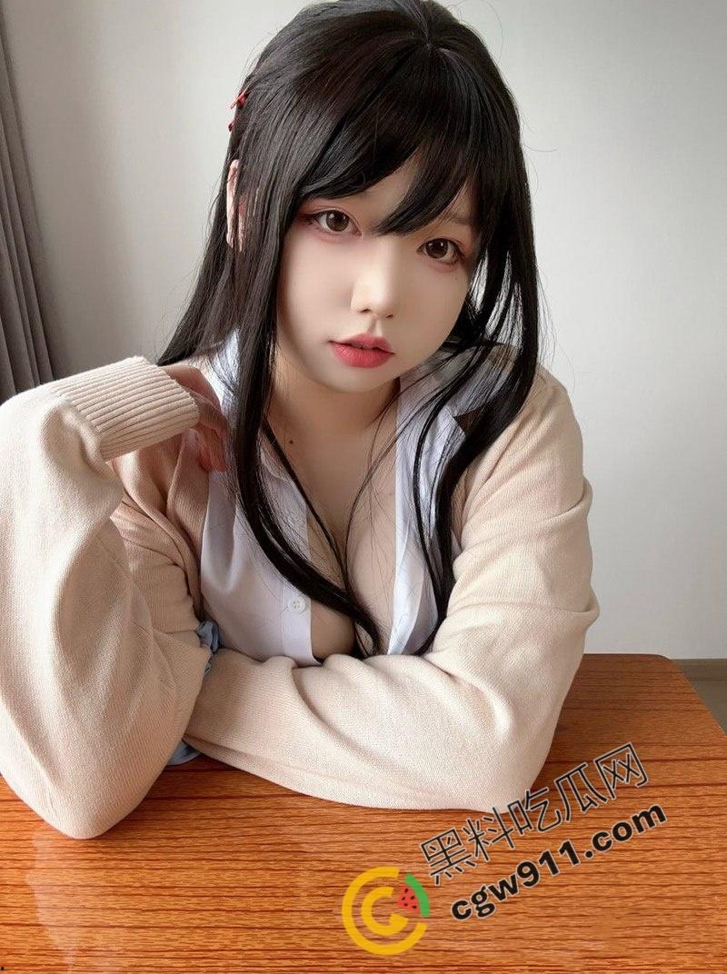 江西南昌大学校花【王欣欣】公然求包养！黑丝裹身白虎穴，翘臀肛塞诱金主，巨乳嫩尖，诱人度爆表  第5张