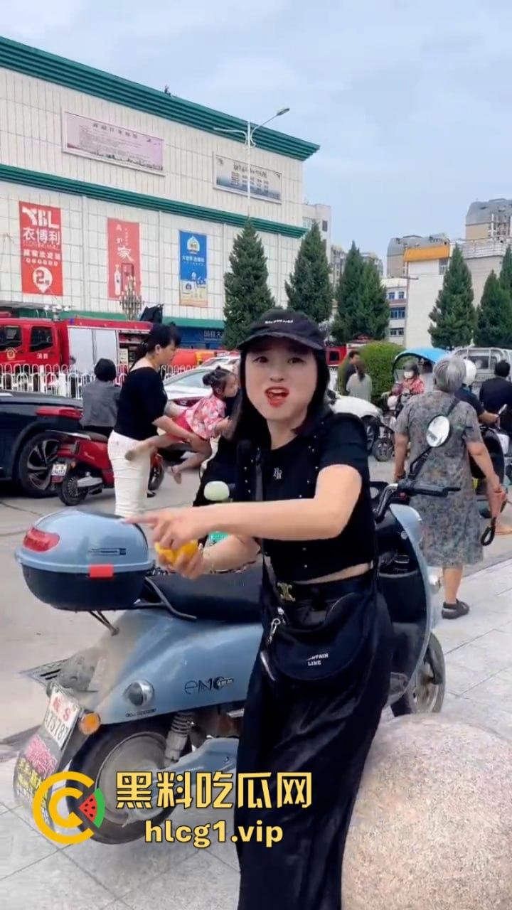 美女有什么烦恼呢！安徽亳州谯城区人民路盖盛祥 一美女想不开跳楼!  第2张