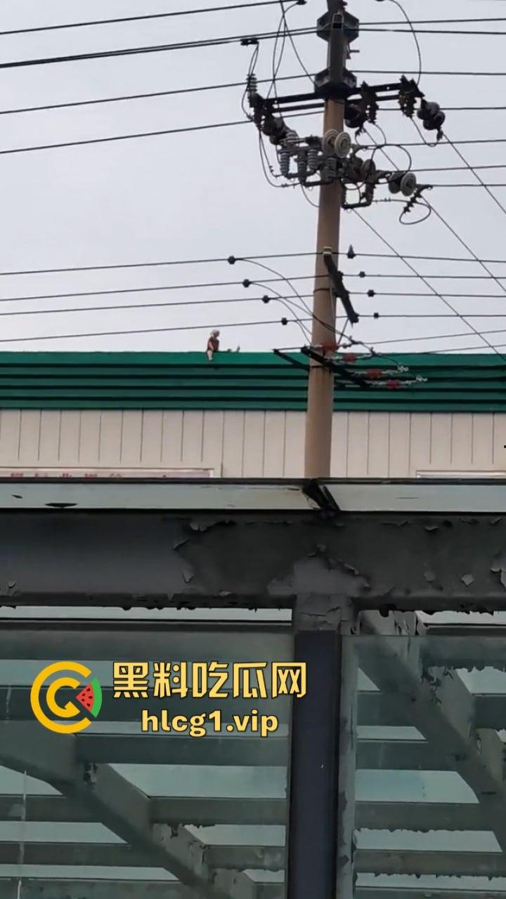 美女有什么烦恼呢！安徽亳州谯城区人民路盖盛祥 一美女想不开跳楼!  第5张