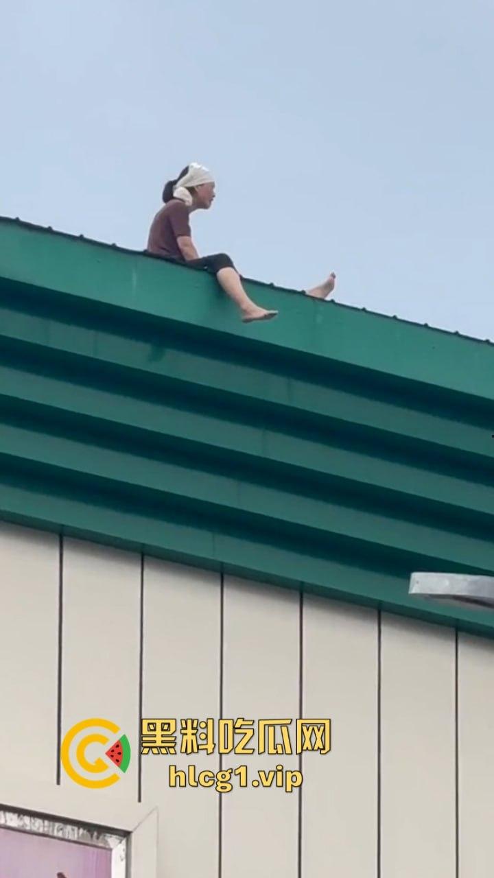 美女有什么烦恼呢！安徽亳州谯城区人民路盖盛祥 一美女想不开跳楼!  第7张