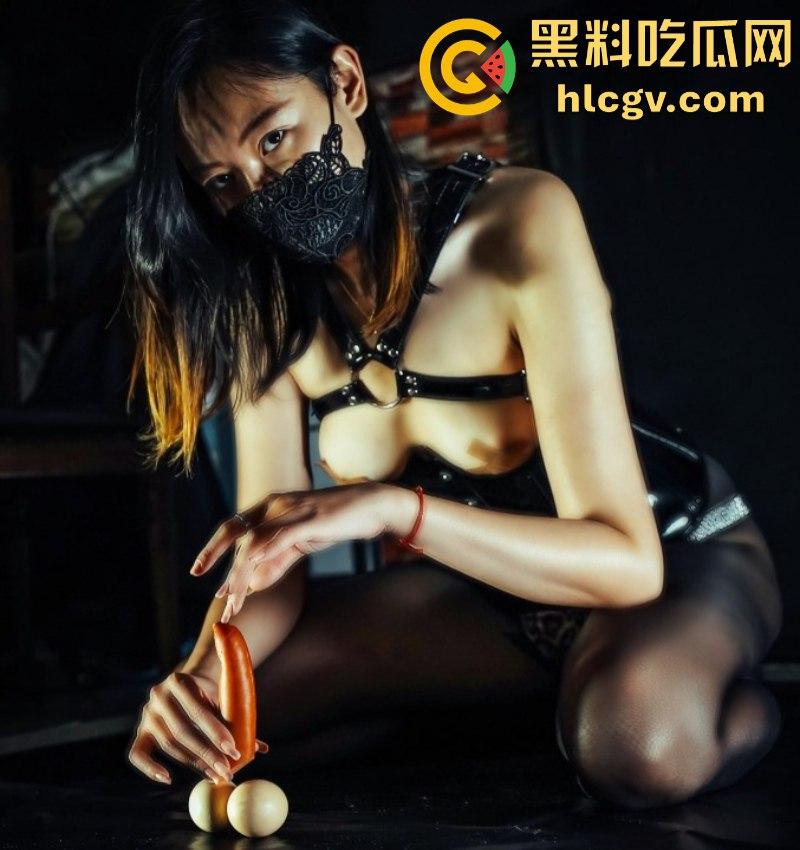 高颜值气质女王【神罚大人】极限调教骚公狗 虐鸡舔脚骚贱无底线 第1张 高颜值气质女王【神罚大人】极限调教骚公狗 虐鸡舔脚骚贱无底线 第1张