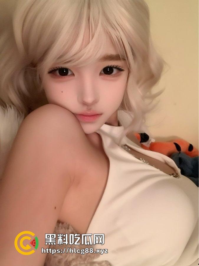 抖音美少女【鳗鱼mumu】推特卖逼，真名胡雯丽江西贱货背着男友收门槛裸聊，亲爹猥亵变态瘾曝光！  第4张