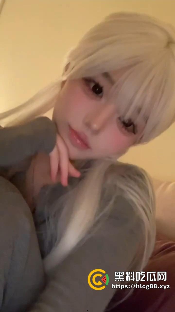 抖音美少女【鳗鱼mumu】推特卖逼，真名胡雯丽江西贱货背着男友收门槛裸聊，亲爹猥亵变态瘾曝光！  第11张