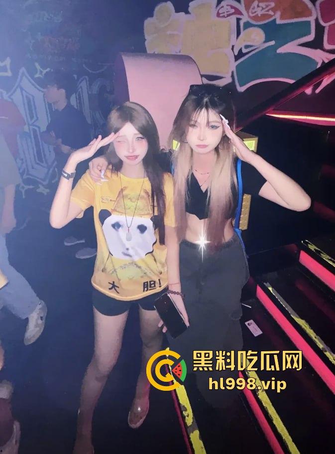 广州06后抽象大学生『B7』抖M抖音找爸爸！大哥爆料三洞齐开包养半年，逼瘾大到吃肾宝片都扛不住！  第2张