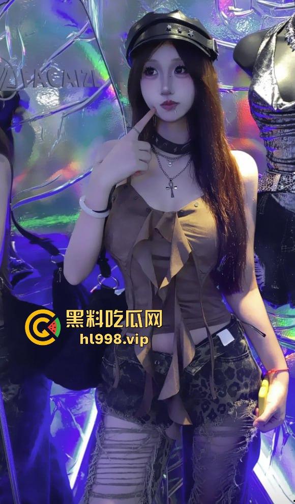 广州06后抽象大学生『B7』抖M抖音找爸爸！大哥爆料三洞齐开包养半年，逼瘾大到吃肾宝片都扛不住！  第7张