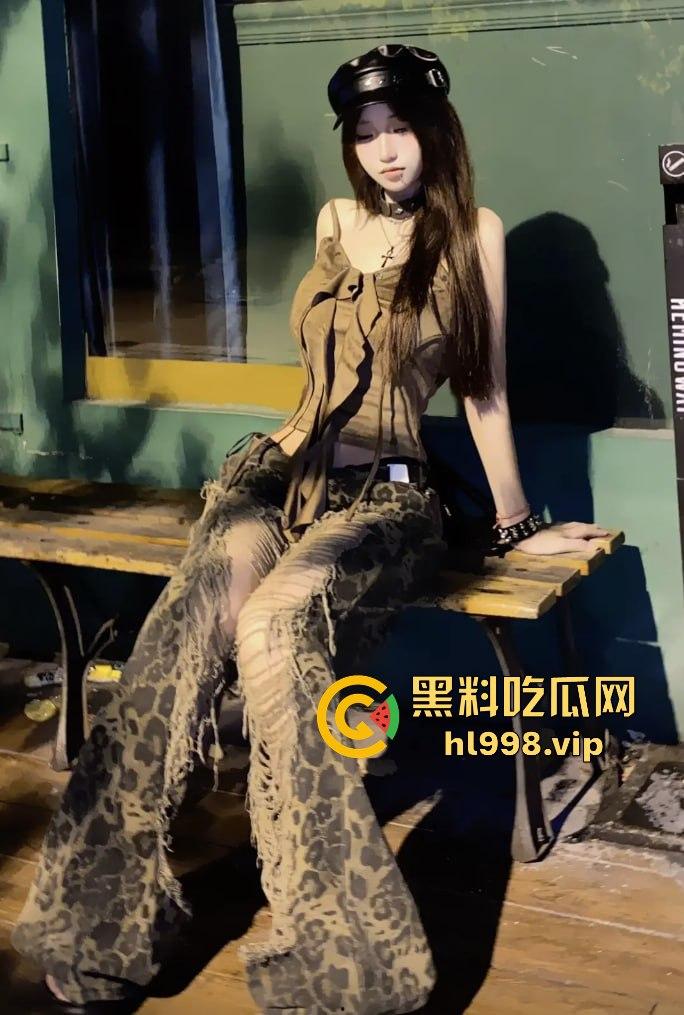 广州06后抽象大学生『B7』抖M抖音找爸爸！大哥爆料三洞齐开包养半年，逼瘾大到吃肾宝片都扛不住！  第15张