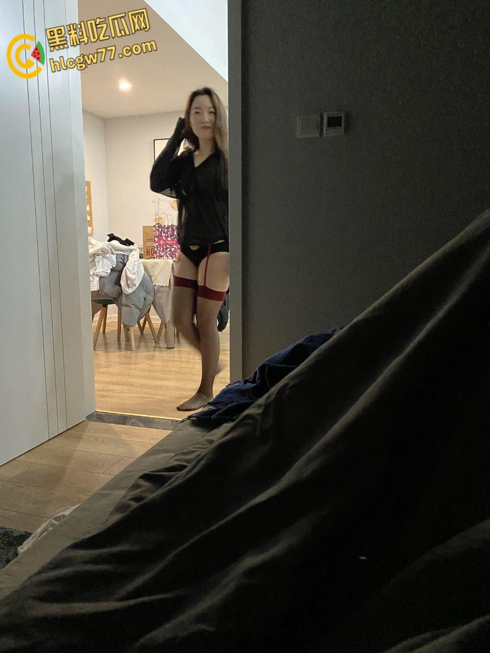 清纯卫校护士【刘思雯】化身淫荡小母狗，宾馆情趣约啪引爆反差诱惑！  第4张