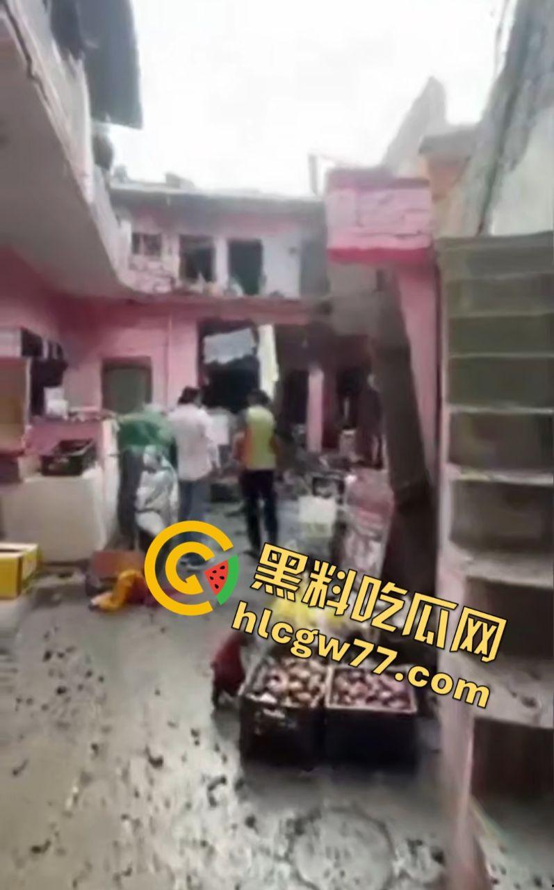 印巴局势炸裂！指挥官游戏玩多了，在游戏中的战术全部实施到现实中了！农民头被炸烂！  第5张