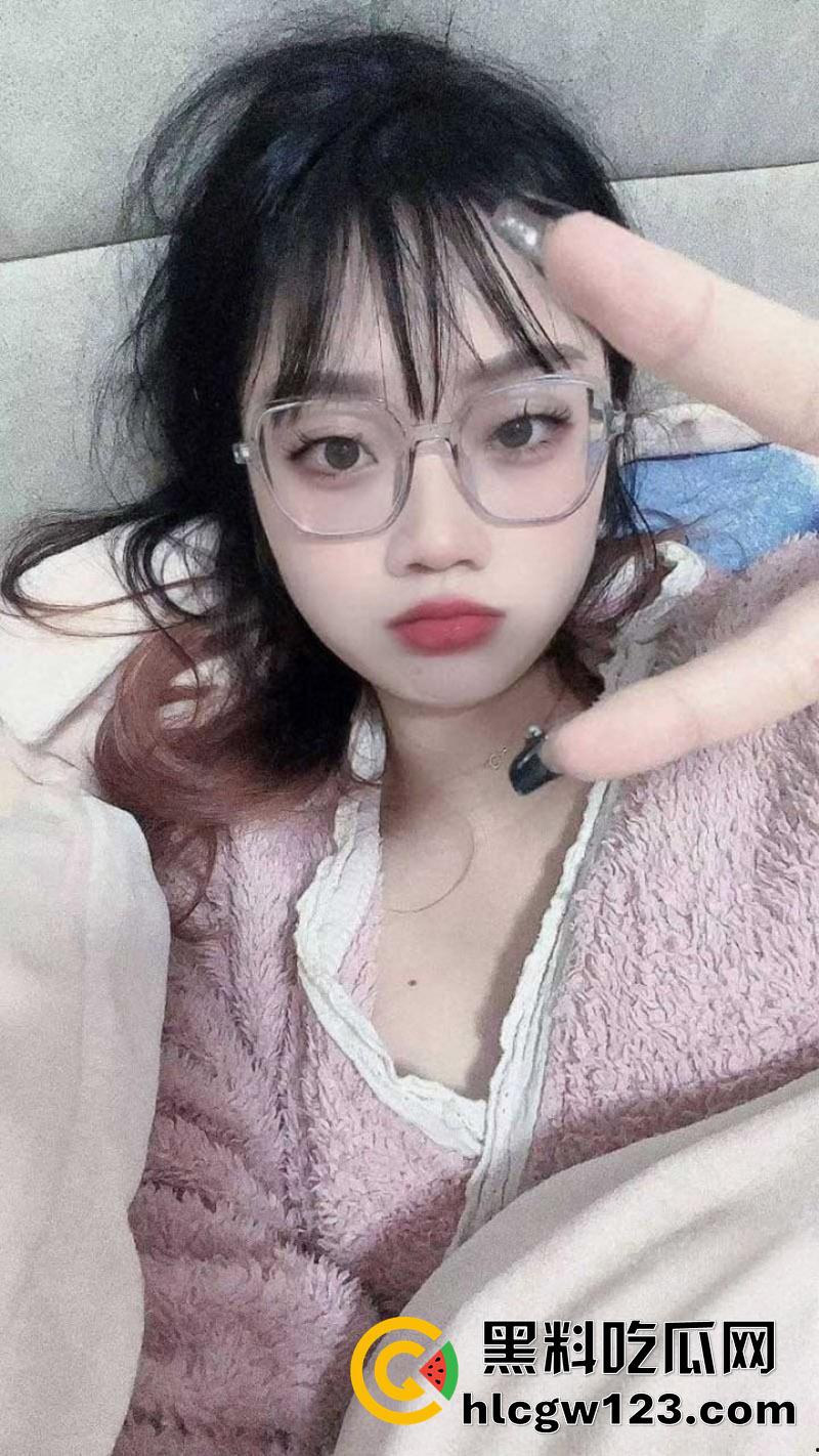 白月光巨乳学生妹，杭州工商学院【俞梦菲】，被情人调教成淫娃，嫩穴扣得汁水乱喷浪叫勾魂！  第3张