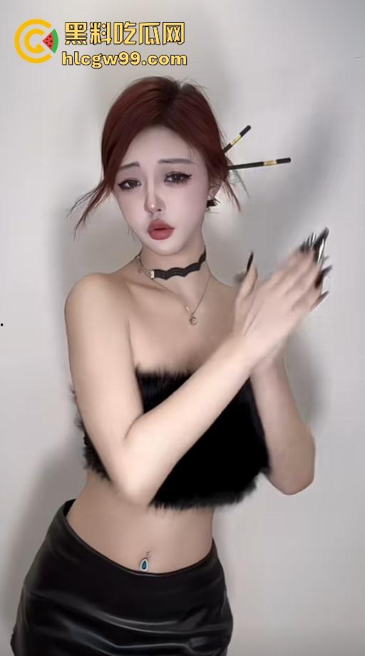 抖音282万粉大长腿御姐【DJ Nico】爱跳舞泄密，金主爸爸无套内射精致美穴，原来是个拜金婊，粉丝心碎！  第3张