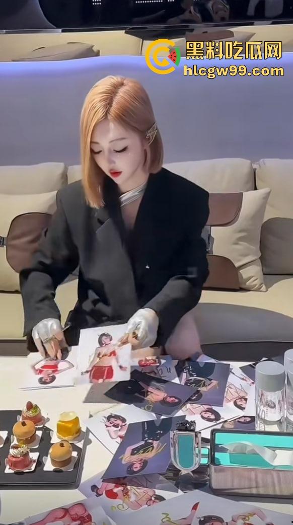 抖音282万粉大长腿御姐【DJ Nico】爱跳舞泄密，金主爸爸无套内射精致美穴，原来是个拜金婊，粉丝心碎！  第4张