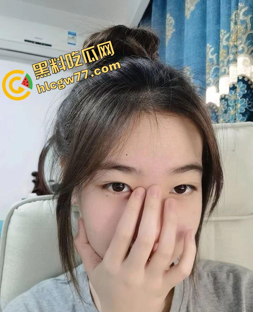 江苏南通大二骚货【袁淼】颜值天花板，情趣内衣掰穴狂拍，小母狗浪叫到喷汁，性欲炸裂根本关不住！  第2张