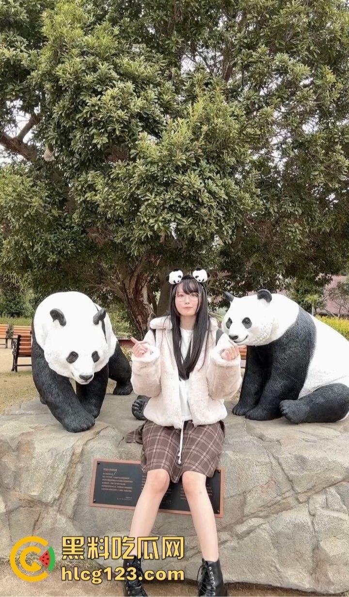 极品日本妹子白天看熊猫，晚上寂寞拿19CM狼牙棒狂放松！塞进小穴痛苦面具都出来了！  第6张