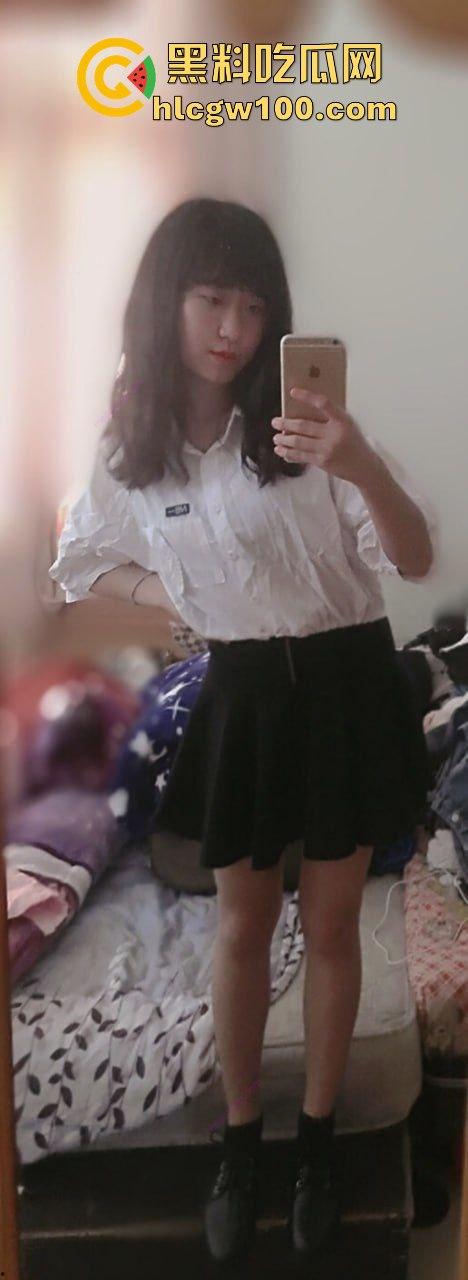 杭州商贸旅游学院【吴文琪】自拍骚照自慰视频流出，自称淫奴金主大佬远程调教。  第3张