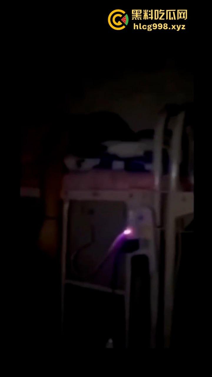 海南桂林洋学校半夜鬼哭? 被视频第3秒吓到了 这谁来解释一下?? 第4张 海南桂林洋学校半夜鬼哭? 被视频第3秒吓到了 这谁来解释一下?? 第4张