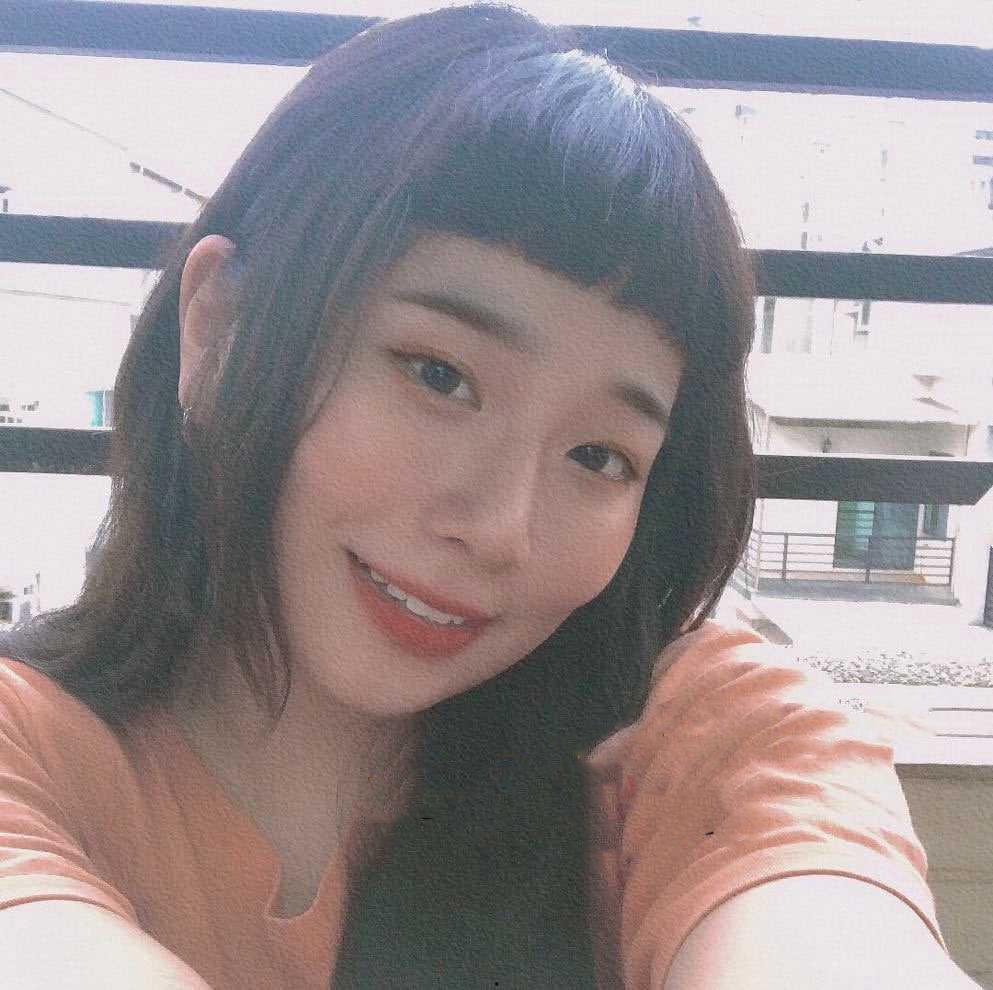 711巨乳女店员【林雯霞】，萝莉嫩妹上班期间在线自慰，超骚漏奶视频外流，傲人双峰呼之欲出，堪称视觉核弹！  第4张