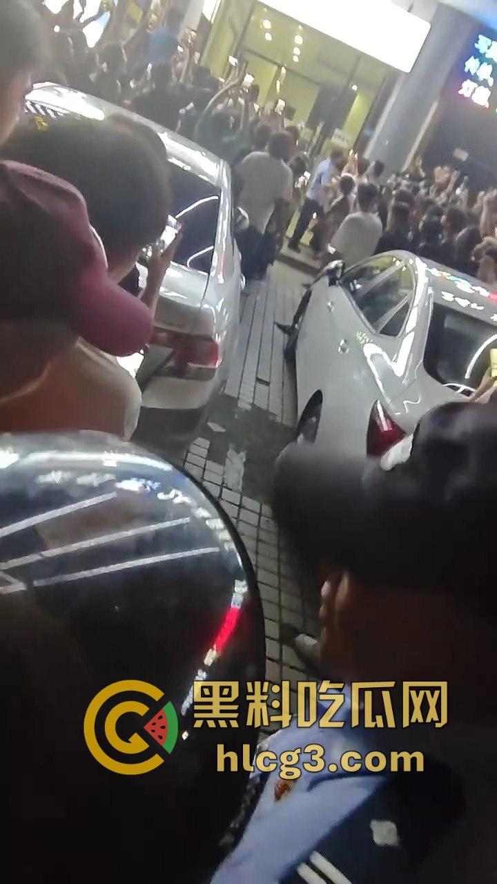 8.15海口抓嫖事件：爱赌的爸、生病的妈、上学的弟，破碎的她还有谁能帮？该管的不管，该抓的不抓！  第7张