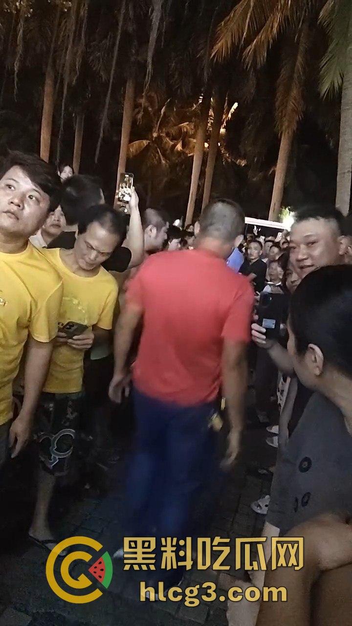 8.15海口抓嫖事件：爱赌的爸、生病的妈、上学的弟，破碎的她还有谁能帮？该管的不管，该抓的不抓！  第9张