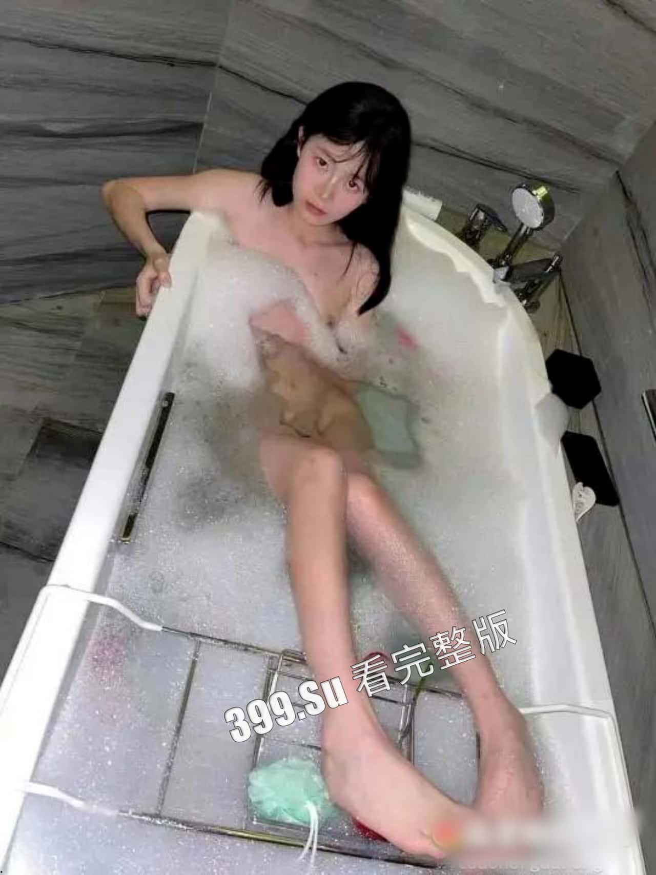 广东电子科技大学中山学院 李雅微 挣钱小妙招 反差母狗 表面约炮 实则卖视频  第7张