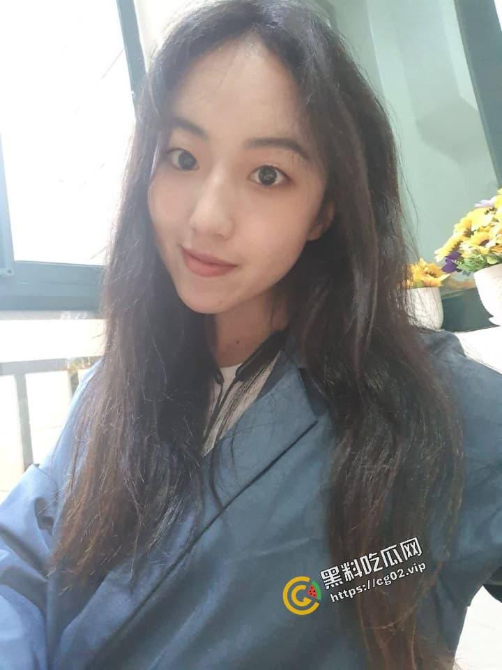 兰州西花苑地区幼儿园 吴心怡 勾引学生家长想当小三 绿帽男友投稿性爱视频曝光骚货 怼脸拍摄实锤  第3张