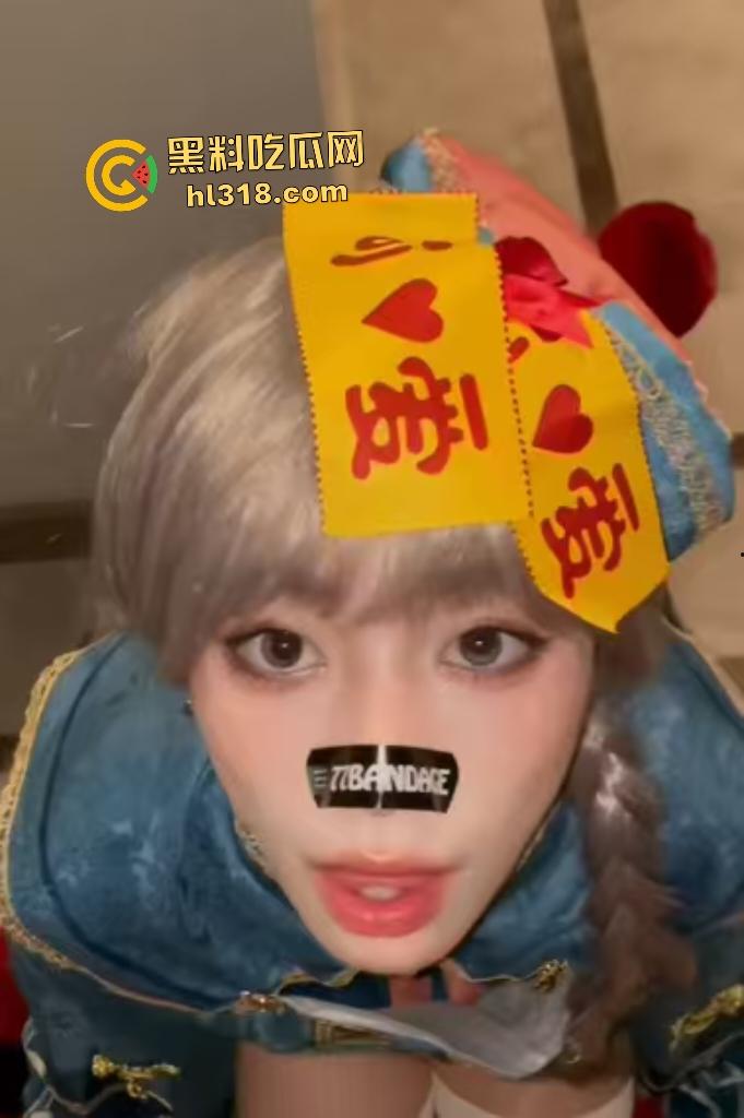 万圣节小僵尸被道士爸爸爆操，Q弹蜜桃臀被各种姿势猛操，最后内射僵尸，会不会生出僵尸小宝宝？  第1张