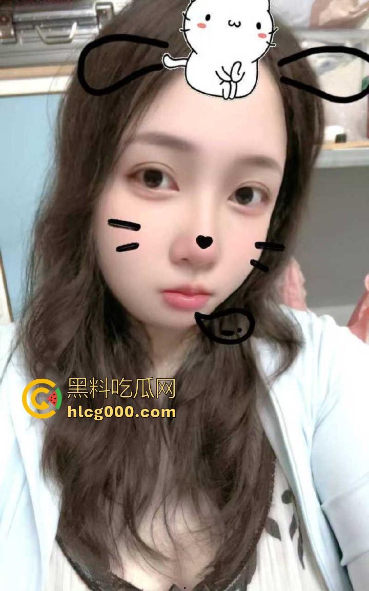 贵州微胖嫩妹【李曼】露脸调教视频曝光，微胖骚母狗黄瓜扣穴自慰，主动骑乘后入肥臀！  第4张