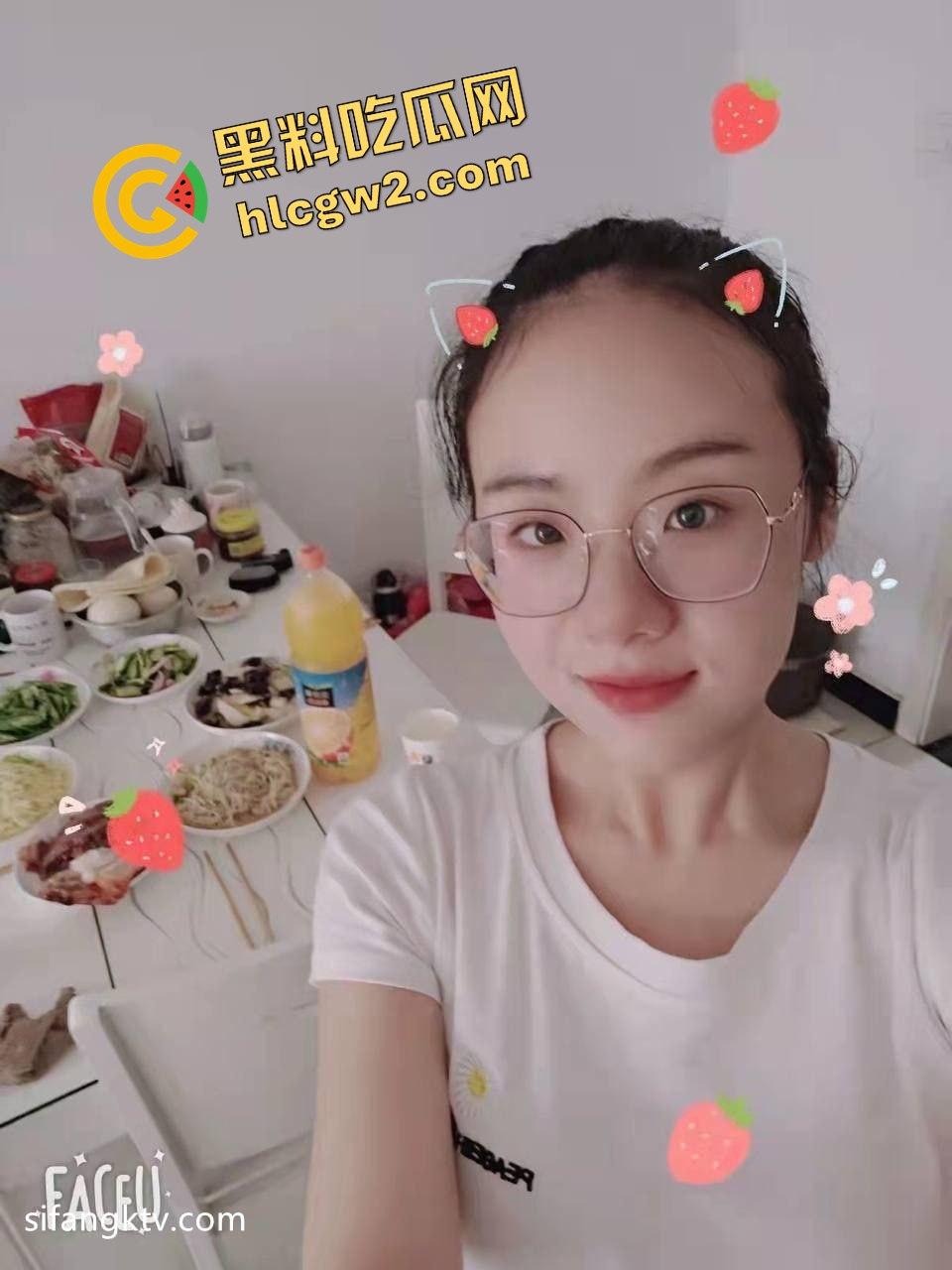 长春职业技术学院反差婊母狗『彭雅雯』土豪约操 家中骚话做爱 淫荡表情贼骚贱!独家流出! 第1张 长春职业技术学院反差婊母狗『彭雅雯』土豪约操 家中骚话做爱 淫荡表情贼骚贱!独家流出! 第1张