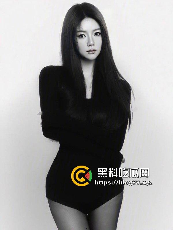 群里哥们女友给金主包养，洗逼里精液还报备，男主舔着等女友日完约会，真他妈绿帽王！  第9张