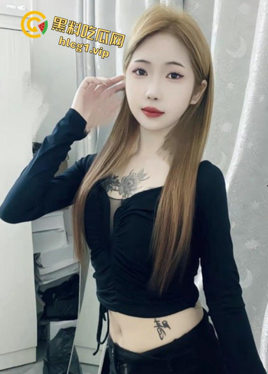 快手PK战惊现劲爆一幕！『万重山』力压『高冷小美』，惩罚环节竟然蕾丝内裤微露逼毛  第6张