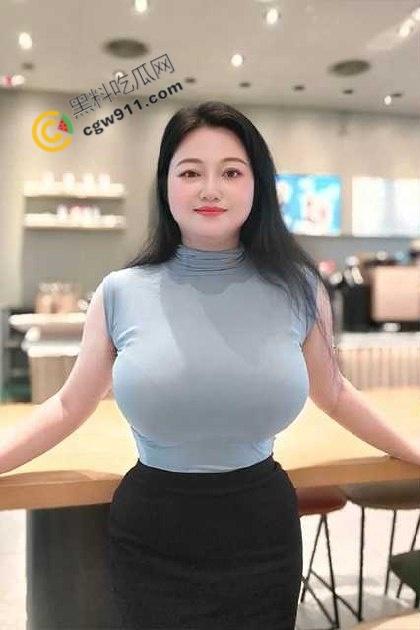 海角大神与小姨的禁忌交欢！趁小姨洗澡裸体的间隙，被肉棒诱惑，主动求操，对白露骨，场面超淫  第1张