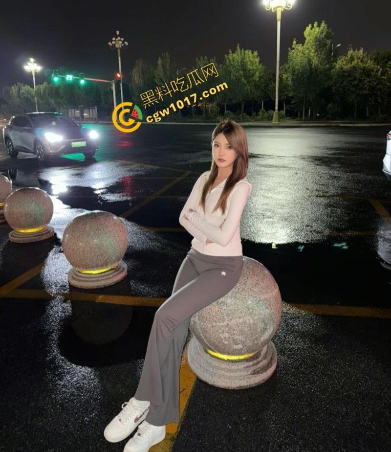 北京女大学生【张佳瑶】被金主包养视频泄密！露脸口交，舌尖拉丝，女上后入轮番爆操，淫液喷溅，画面刺激无比！  第5张