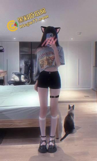 天津淫荡母狗『赵曦』萝莉脸配魔鬼御姐身，嫩洞喷汁奶子弹得能炸眼，操一炮香得鸡巴烧断！  第10张