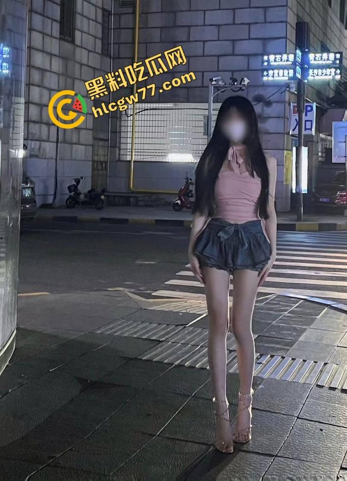 天津淫荡母狗『赵曦』萝莉脸配魔鬼御姐身，嫩洞喷汁奶子弹得能炸眼，操一炮香得鸡巴烧断！  第11张