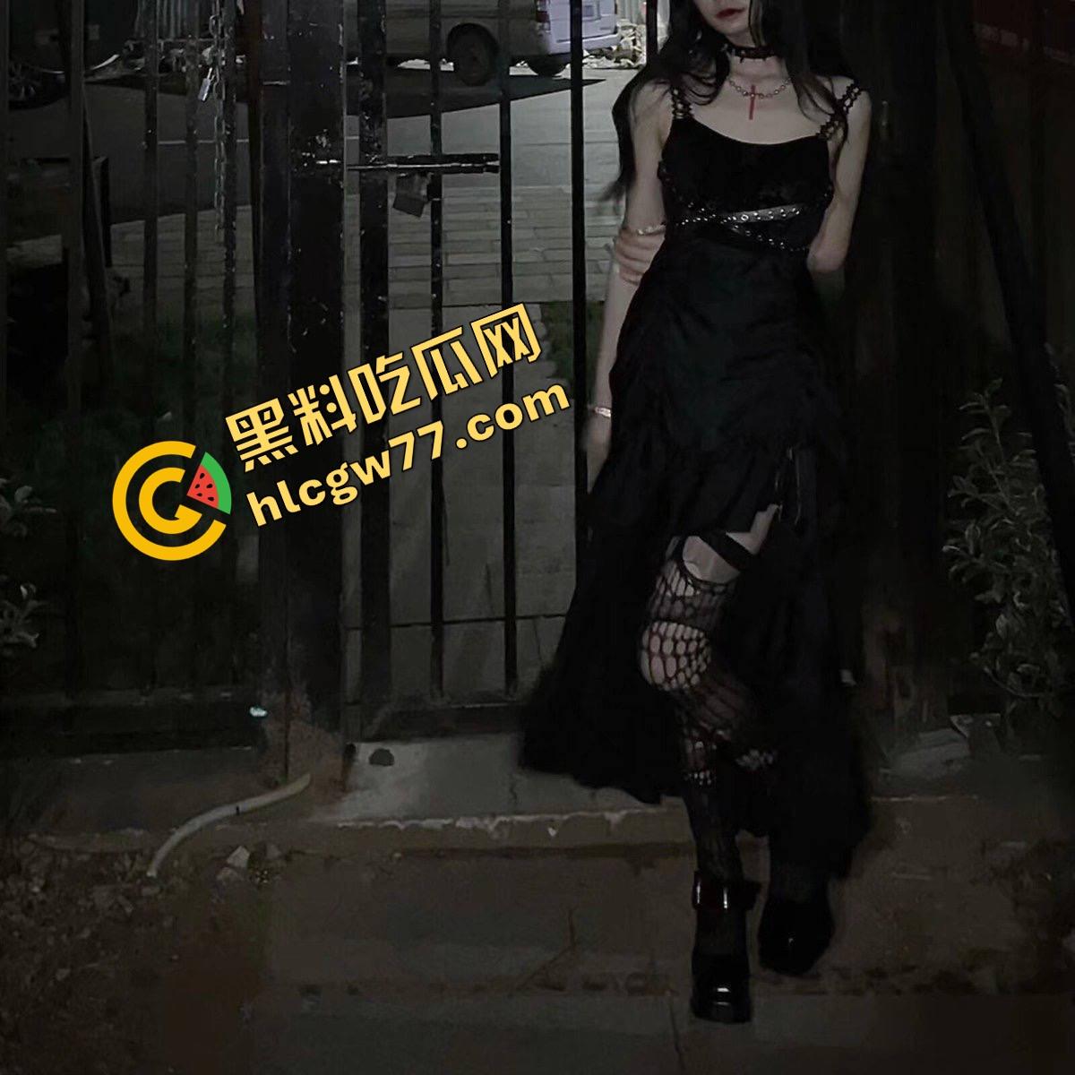 天津淫荡母狗『赵曦』萝莉脸配魔鬼御姐身，嫩洞喷汁奶子弹得能炸眼，操一炮香得鸡巴烧断！  第12张