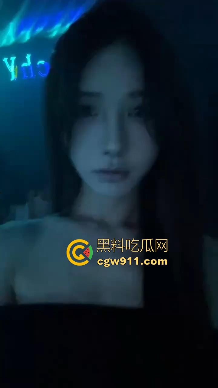 杭州酒吧极品小公主【姜丽君】夜店女王甜美脸蛋,被带走酒店玩弄,对镜口交疯狂后入,极其淫荡! 第1张 杭州酒吧极品小公主【姜丽君】夜店女王甜美脸蛋,被带走酒店玩弄,对镜口交疯狂后入,极其淫荡! 第1张