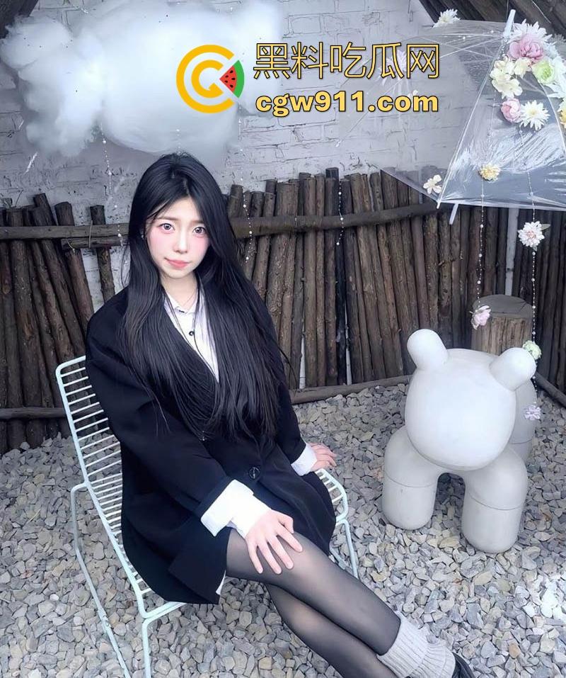 杭州酒吧极品小公主【姜丽君】夜店女王甜美脸蛋,被带走酒店玩弄,对镜口交疯狂后入,极其淫荡! 第4张 杭州酒吧极品小公主【姜丽君】夜店女王甜美脸蛋,被带走酒店玩弄,对镜口交疯狂后入,极其淫荡! 第4张