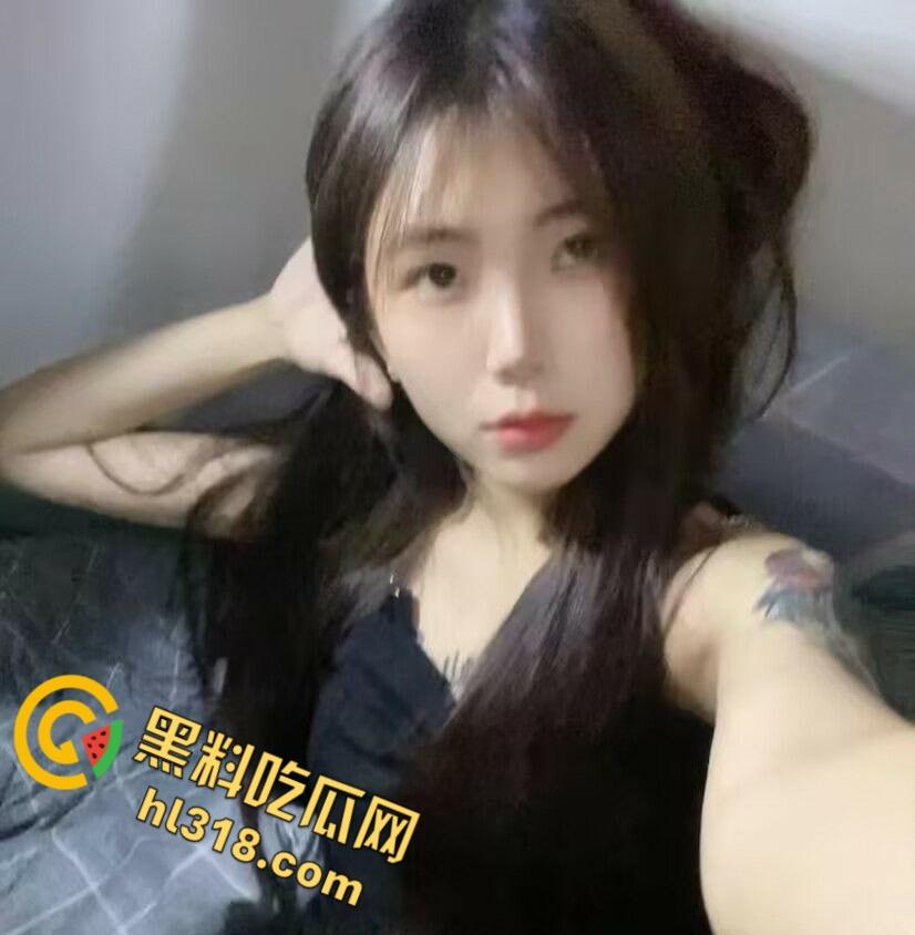 海口经济学院【王仙静】，上学约炮隔壁学校和老男人做爱，海口澄迈县众所周知骚鸡，母狗属性拉满！  第2张