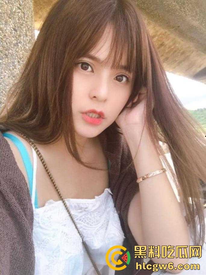 瓜友投稿,内蒙古巨乳反差少妇【颜苗苗】约炮情妇视频遭泄露,硕大的巨乳死死盯着你。 第3张 瓜友投稿,内蒙古巨乳反差少妇【颜苗苗】约炮情妇视频遭泄露,硕大的巨乳死死盯着你。 第3张