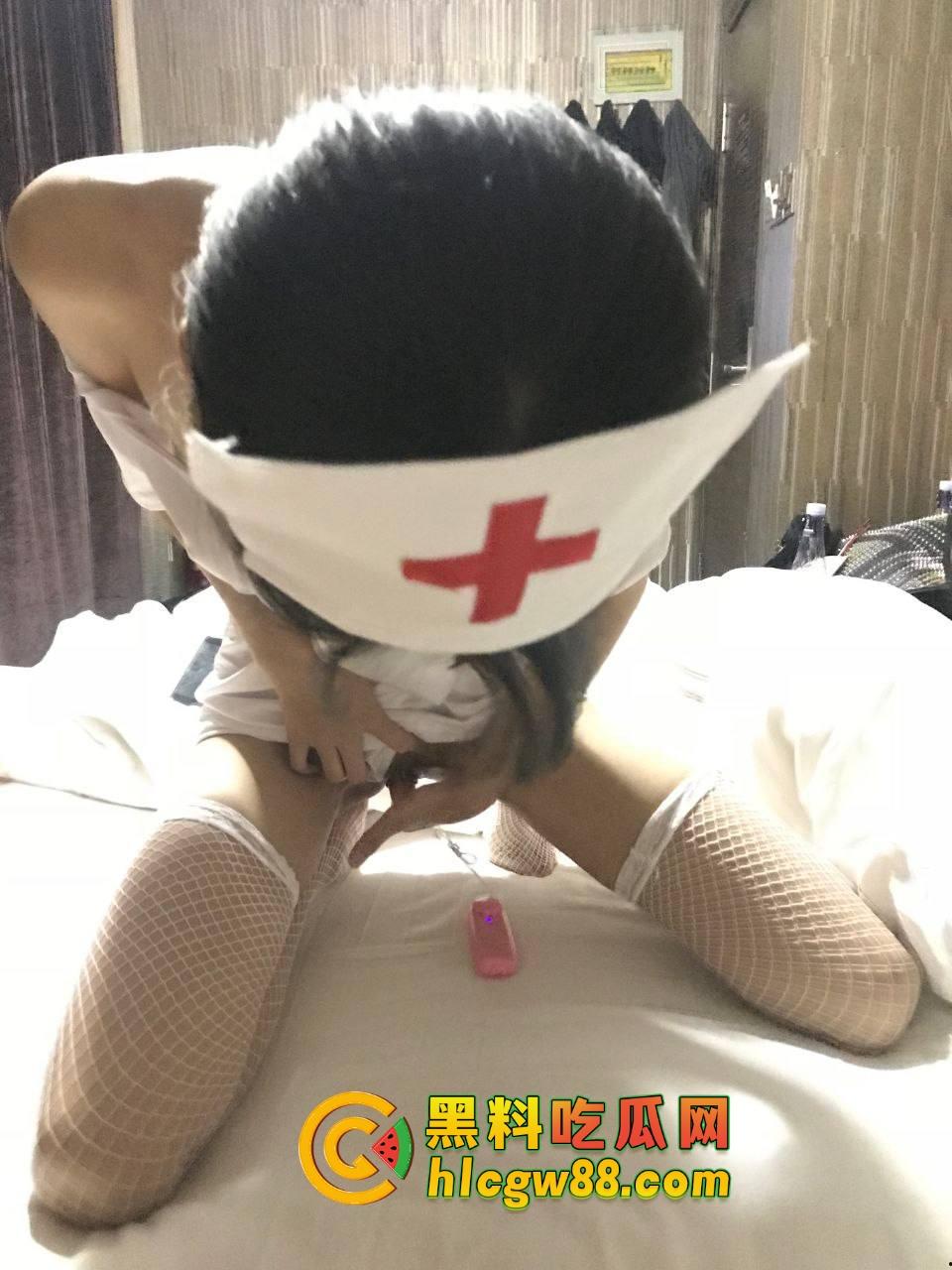 上饶师范学院大长腿学姐『张静怡』露出成瘾掰穴自拍到宿舍灯都闪，酒店穿护士装被金主爆操喷水！  第10张