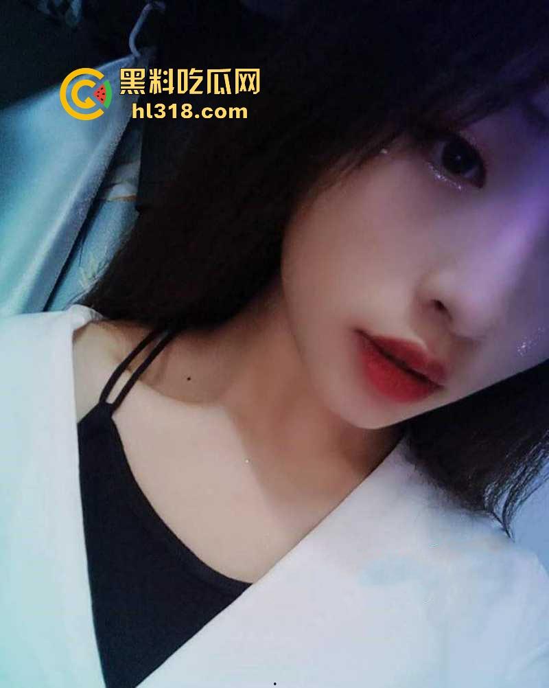 湖南技术职业学院【葵小莹】露脸性爱视频曝光，渴望精液的反差母狗，镜前被火爆后入，口爆吞精！  第1张